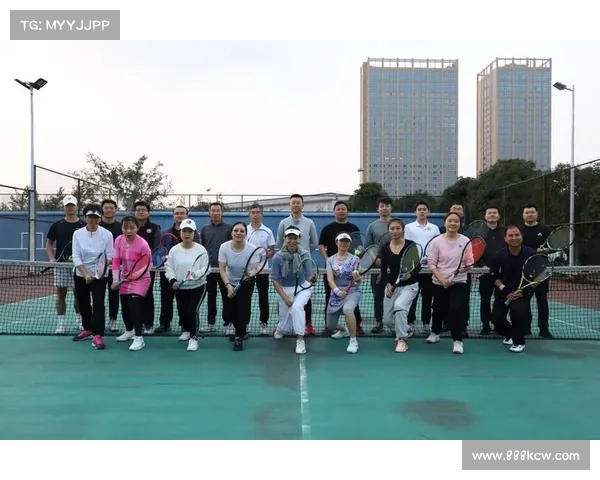 网球比赛观众席位设计与体验优化探讨 影响赛事氛围与观众参与感的关键因素